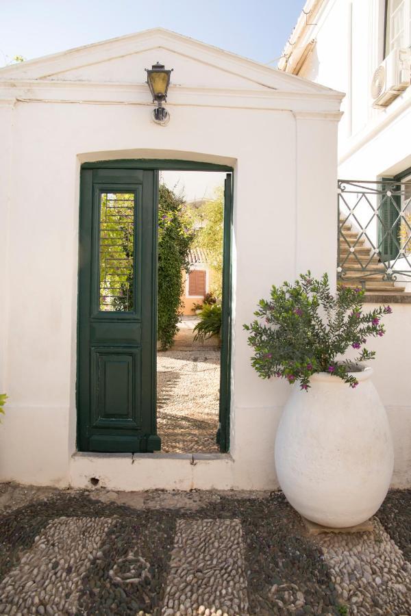 1861 Mansion Spetses Villa Bagian luar foto