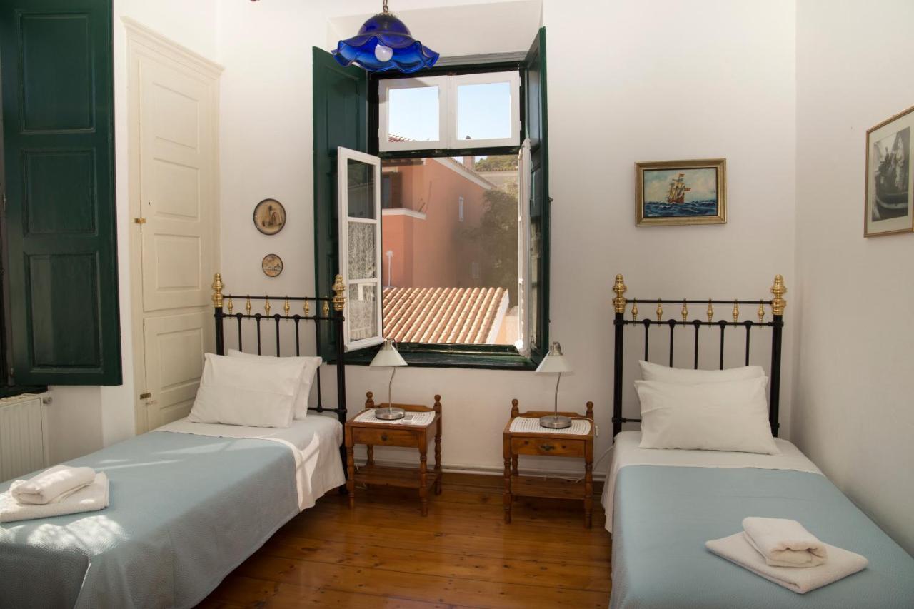 1861 Mansion Spetses Villa Bagian luar foto