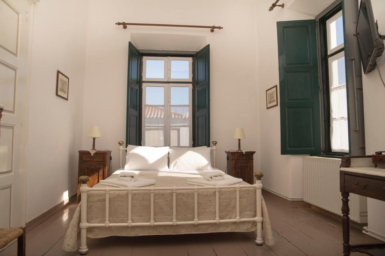 1861 Mansion Spetses Villa Bagian luar foto